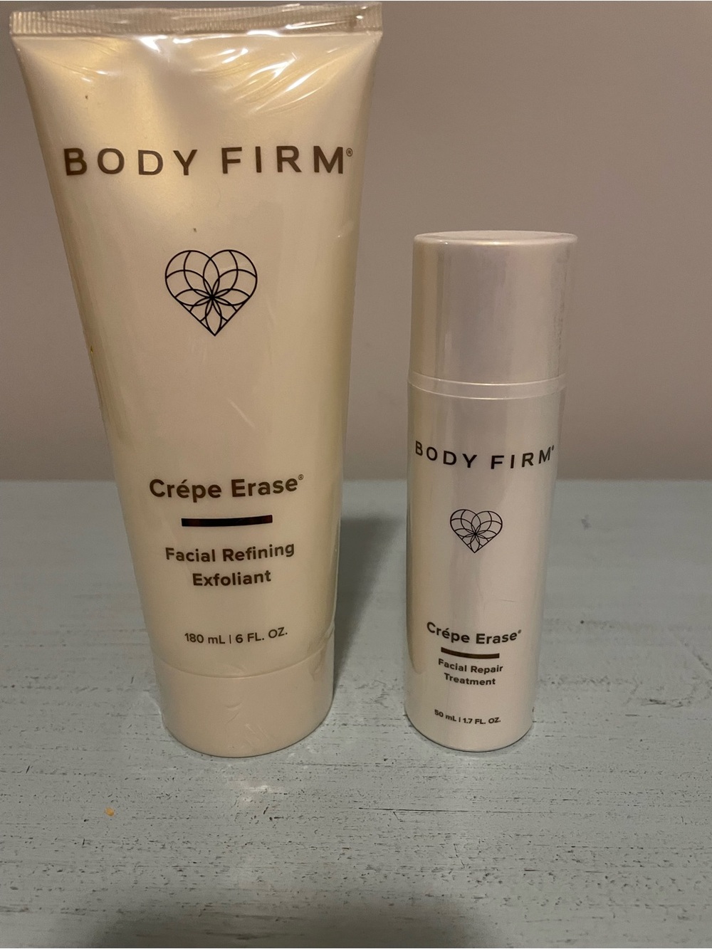 Body Firm Crêpe Erase Facial Refining Exfoliant & Repair Treatment - Cream